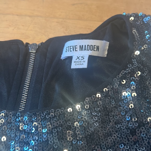 XS Steve Madden glitzy sequinned long sleeve shirt - Picture 4 of 4